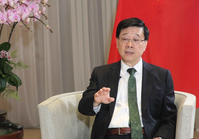 李家超：香港處經濟轉型期，如不改革會被淘汰