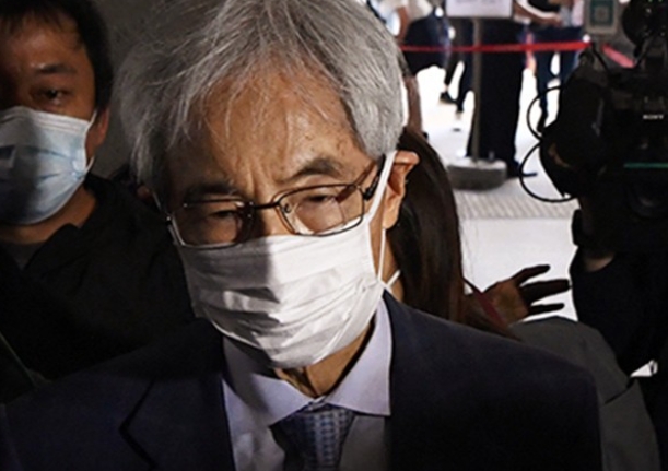 香港特區政府刊憲撤銷李柱銘的太平紳士委任
